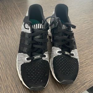 Adidas men’s black sneakers, size 10. Extra comfort and support